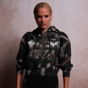 Darc Sport Camo Women's hoodie BNWT! Size medium!
